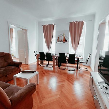 Raimond Apartment Ottakring Top 14 Viena Exterior foto